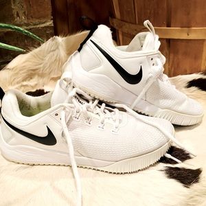 Women’s Nike Volleyball Tennis  Shoes 9